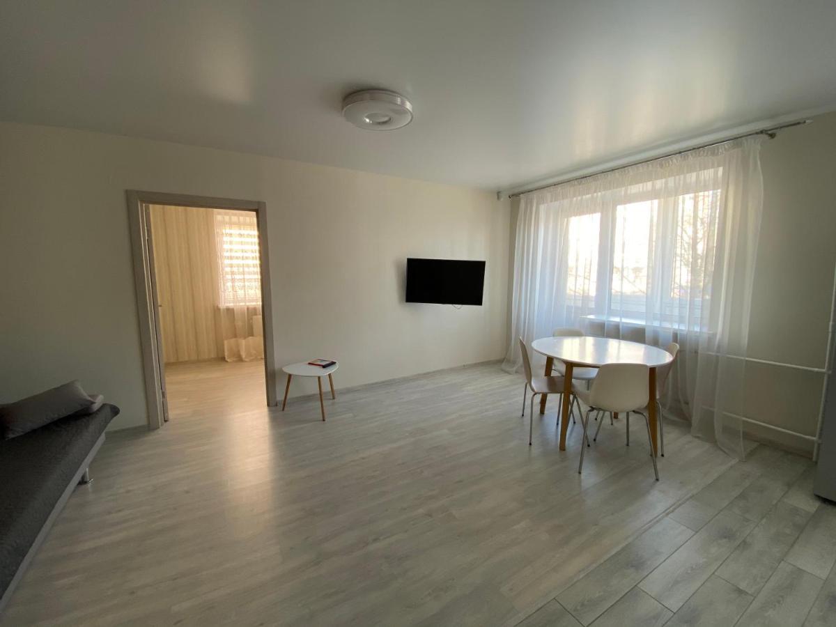 Cosy flat in the city centre Τσέρνιγκοφ Εξωτερικό φωτογραφία